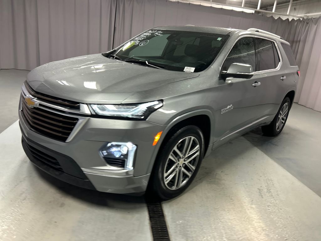 2023 Chevrolet Traverse High Country photo 2
