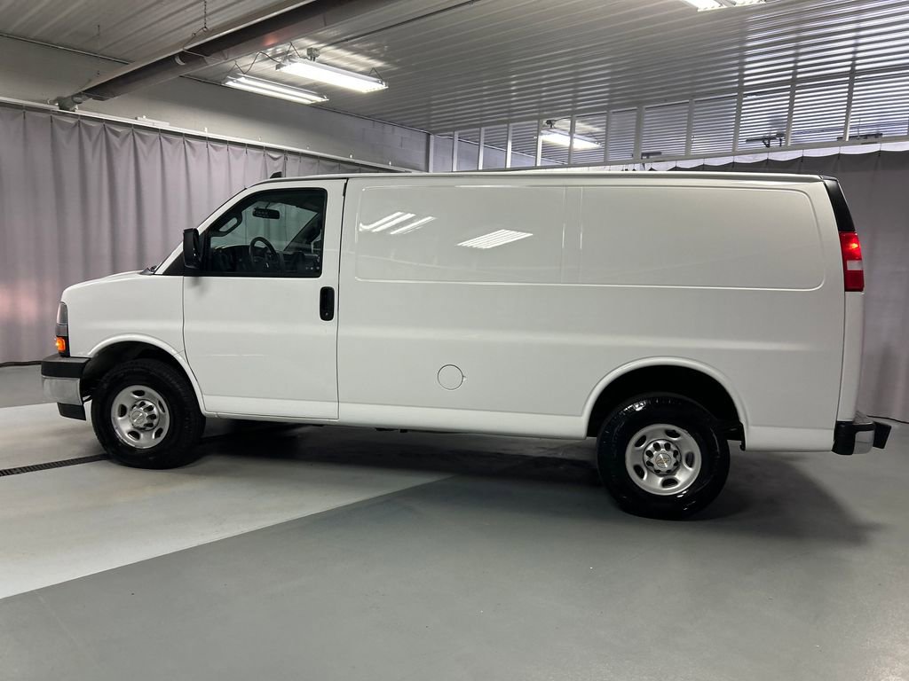 2023 Chevrolet Express Cargo 2500 photo 4