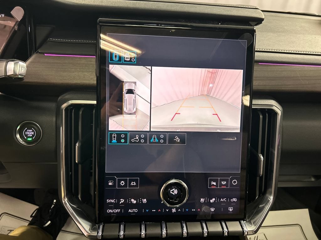 2026 GMC Acadia Denali Ultimate - Photo 16