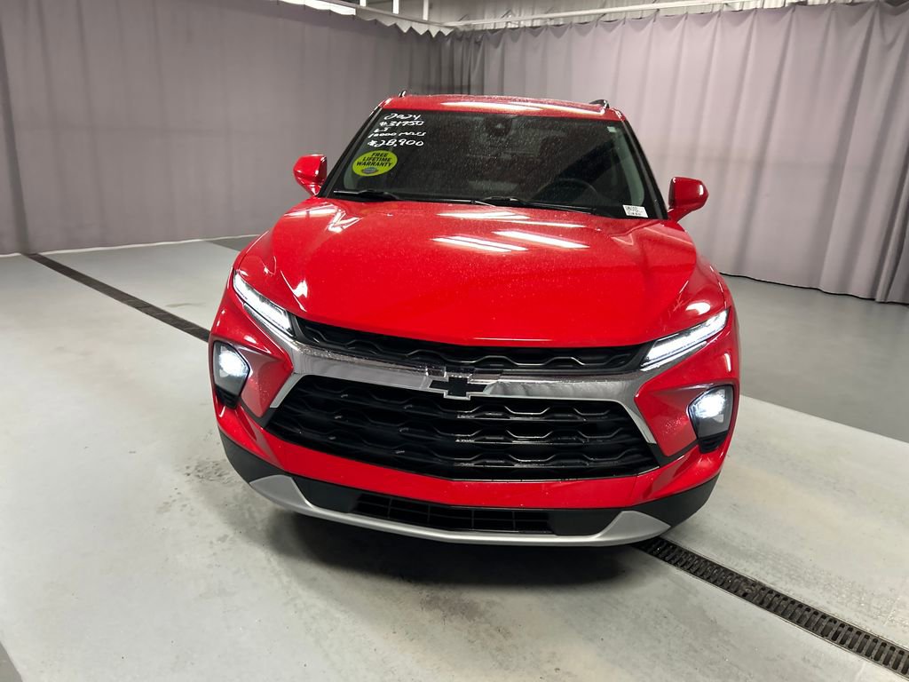 2024 Chevrolet Blazer 2LT photo 2