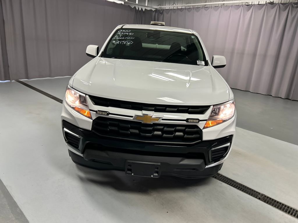 2022 Chevrolet Colorado LT photo 2