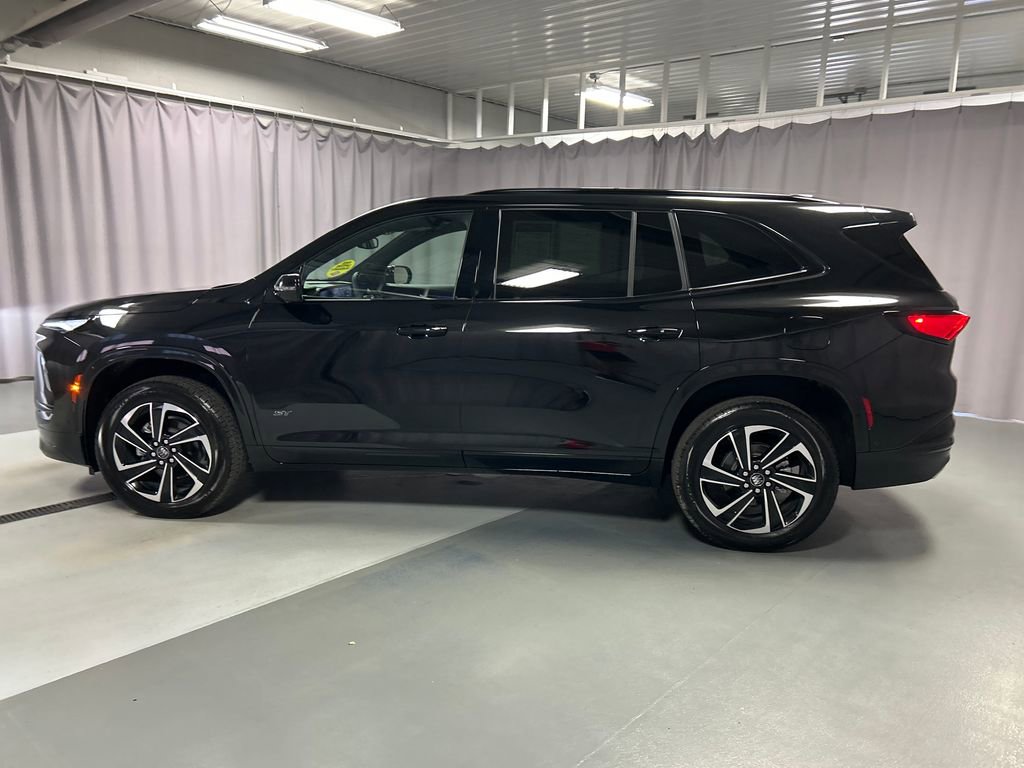 2025 Buick Enclave Sport Touring photo 3