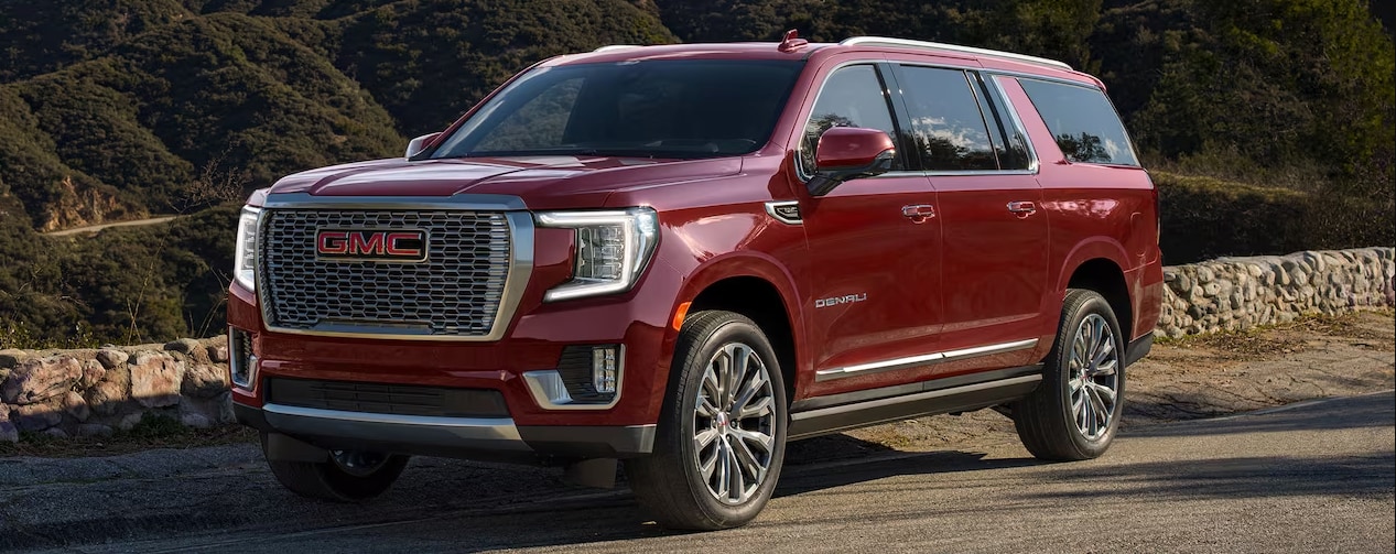 Front and side view of the 2023 GMC Yukon Denali 