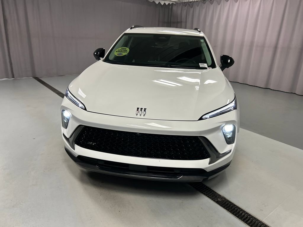 2024 Buick Envision Sport Touring photo 2