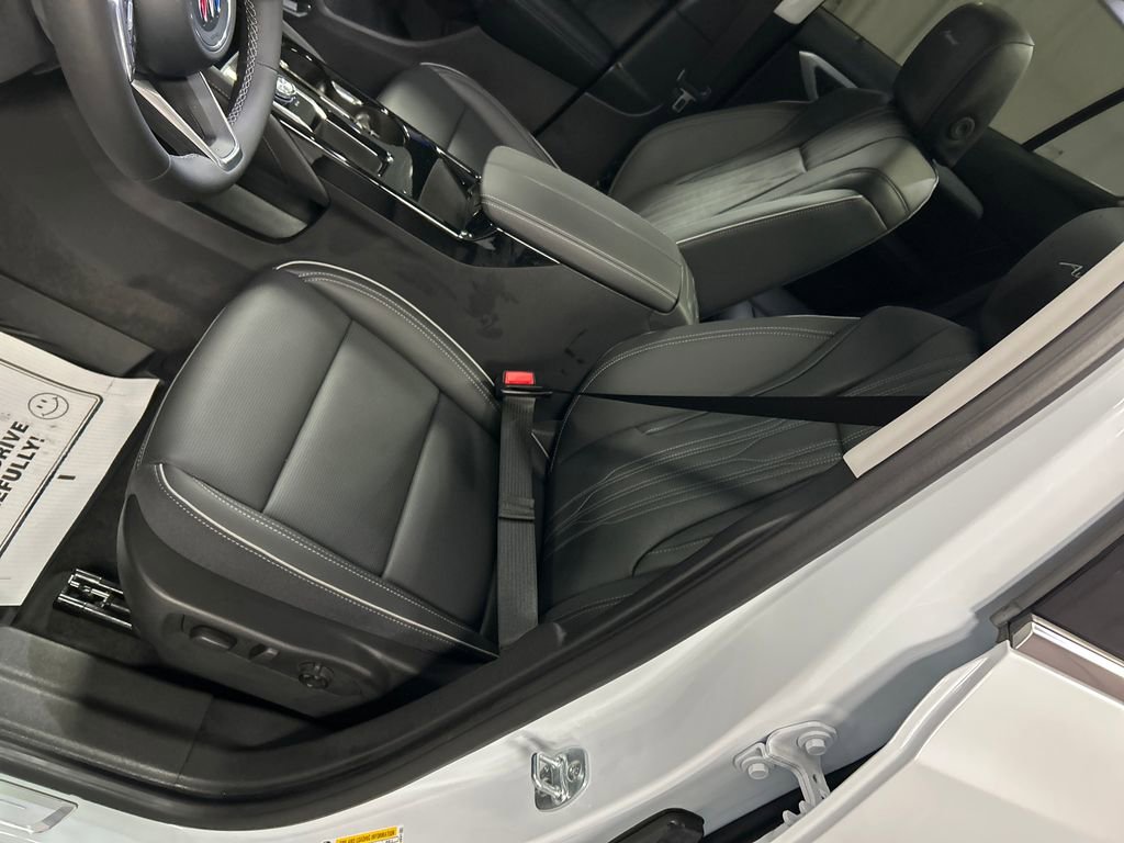 2026 Buick Envision Avenir - Photo 10