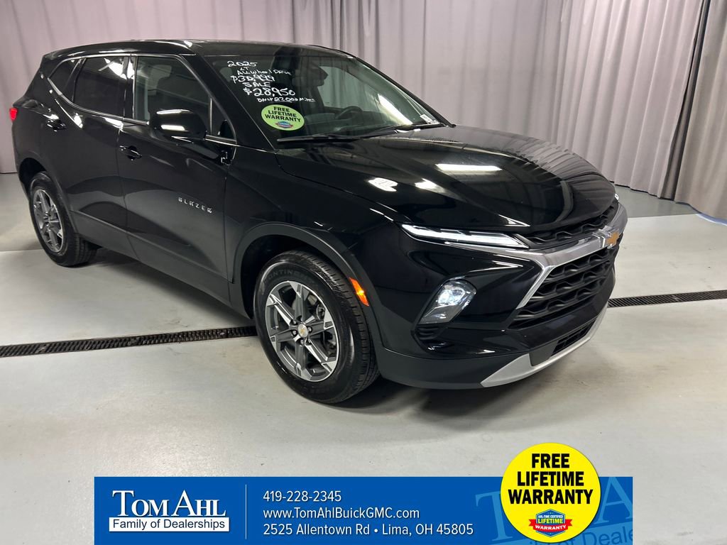 2025 Chevrolet Blazer 2.0T 2LT AWD's photo