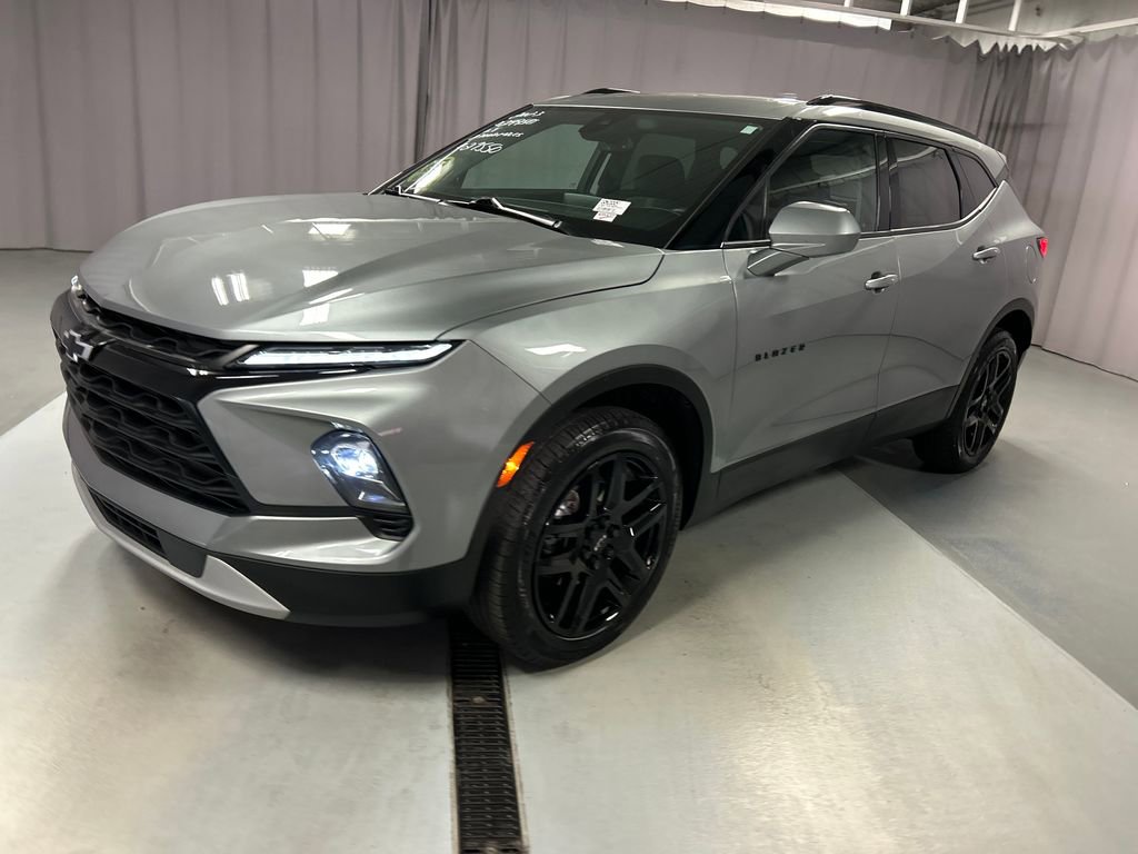 2023 Chevrolet Blazer 2LT photo 3