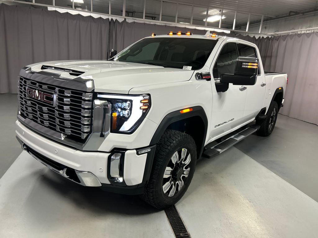 2026 Gmc Sierra 2500 HD Denali photo 3