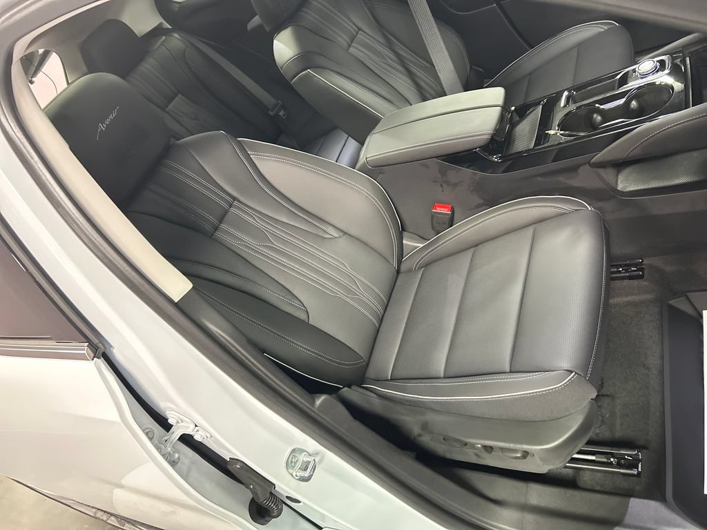 2026 Buick Envision Avenir - Photo 24