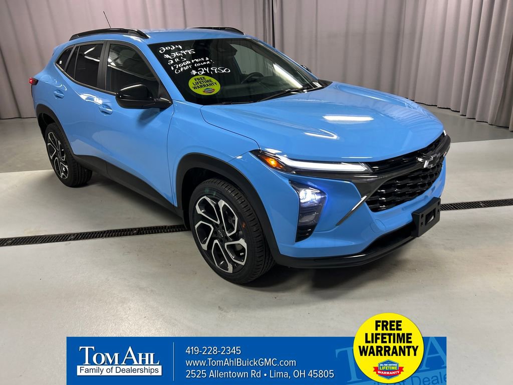 2024 Chevrolet Trax RS's photo