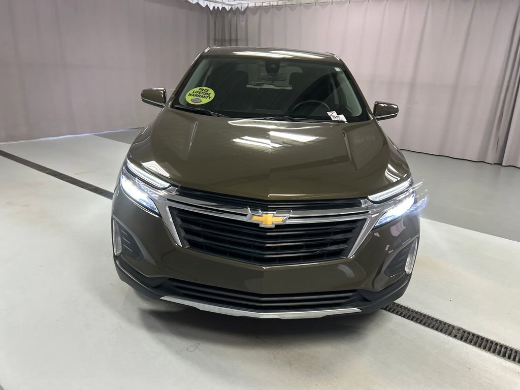 2024 Chevrolet Equinox LT photo 2