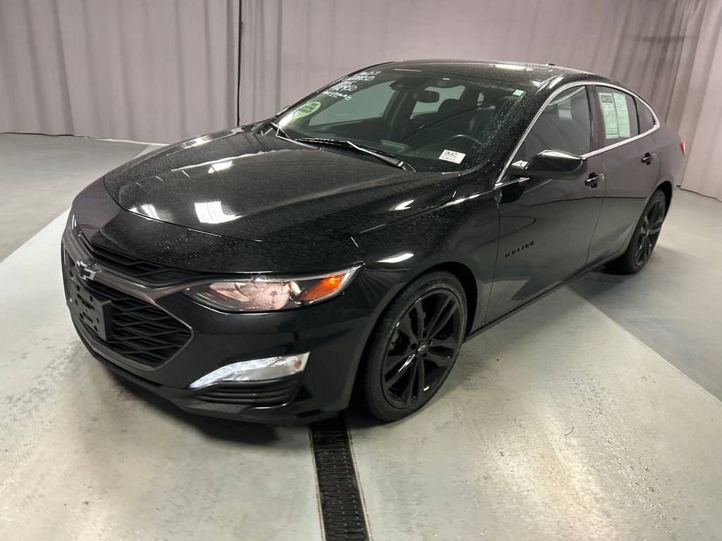 2023 Chevrolet Malibu 1LT photo 3