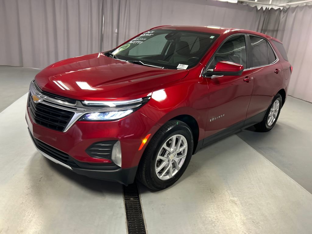 2024 Chevrolet Equinox LT photo 3