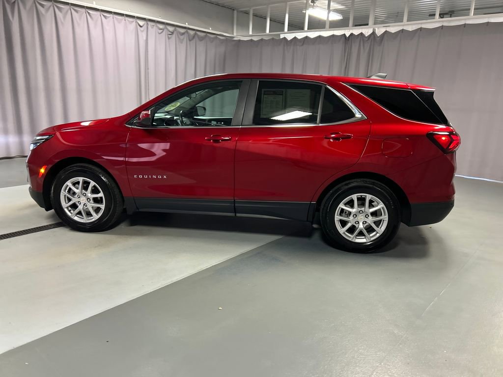 2024 Chevrolet Equinox LT photo 4
