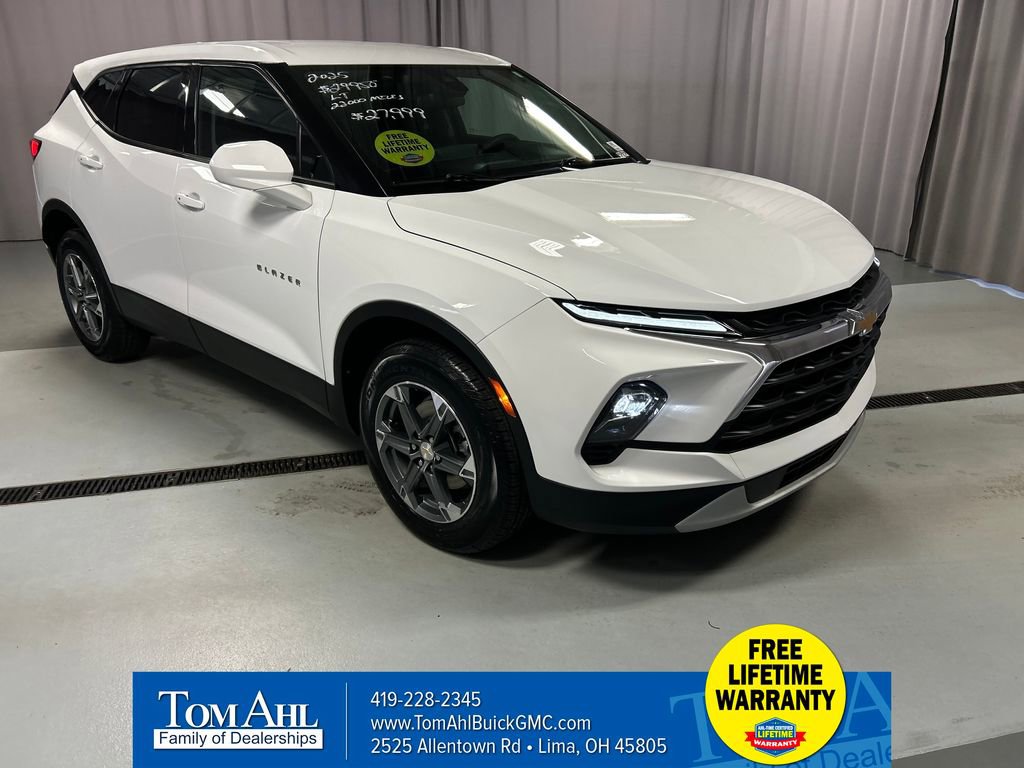 2025 Chevrolet Blazer 2.0T 2LT FWD's photo