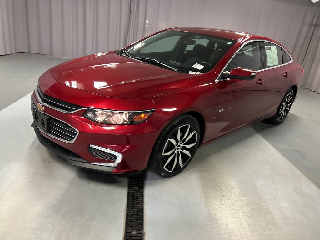 2017 Chevrolet Malibu 1LT photo 3