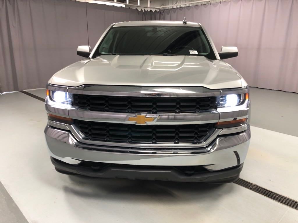 Used 2017 Chevrolet Silverado 1500 LT with VIN 3GCUKREH4HG342461 for sale in Lima, OH