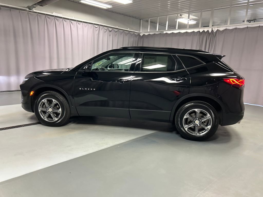 2024 Chevrolet Blazer 2LT photo 3