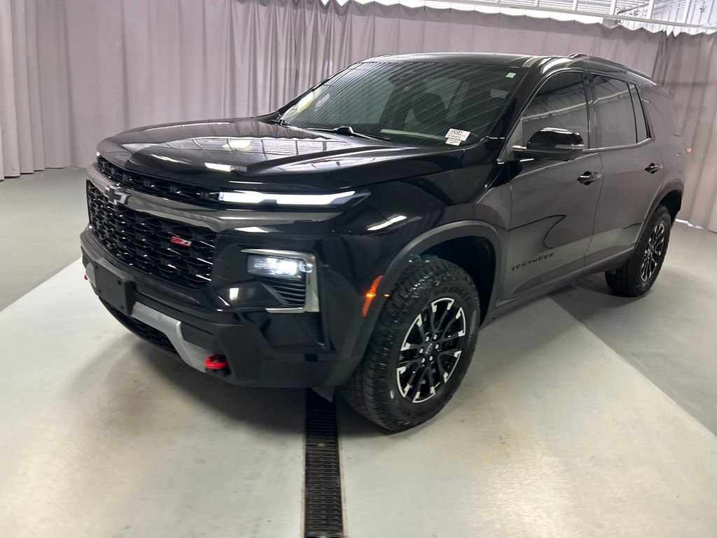 2024 Chevrolet Traverse Z71 photo 2