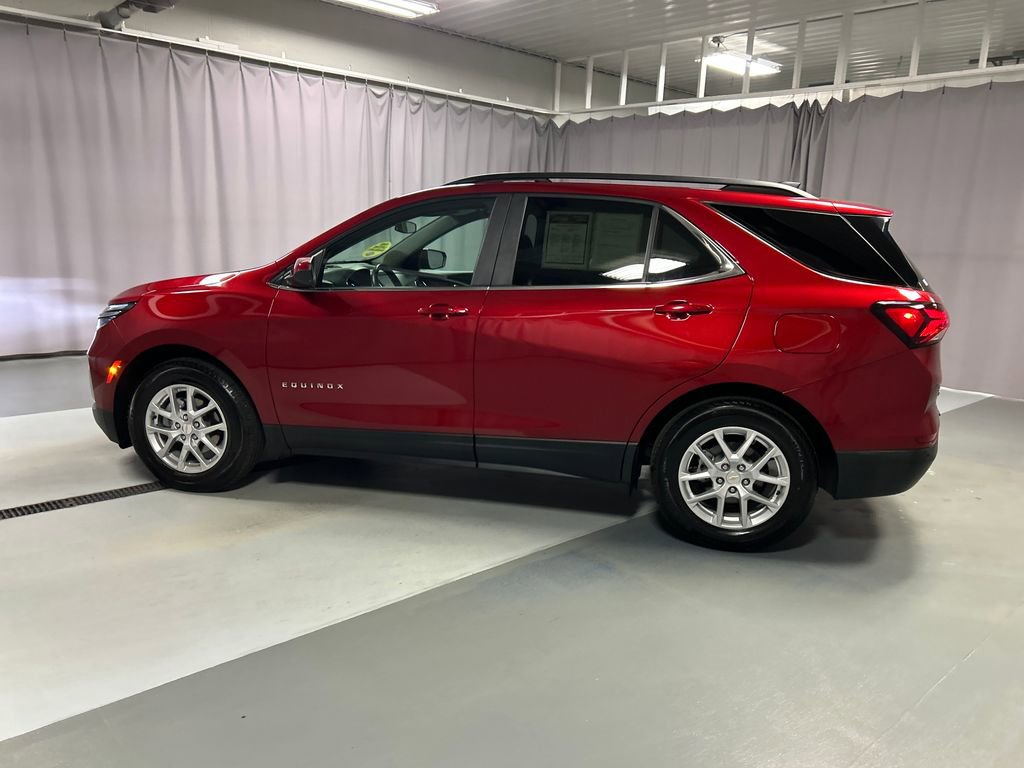 2024 Chevrolet Equinox LT photo 4
