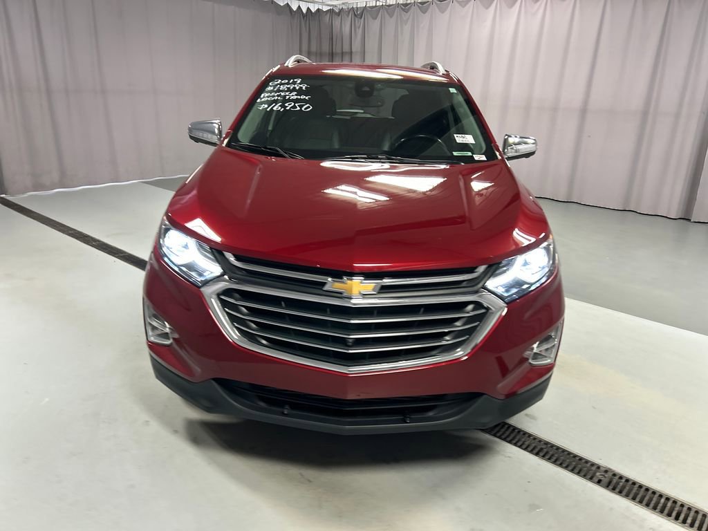 2019 Chevrolet Equinox Premier photo 2