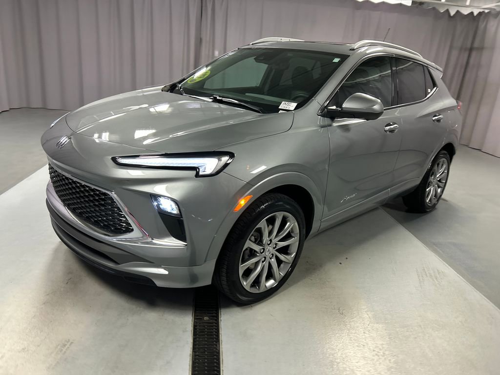 2024 Buick Encore GX Avenir photo 3