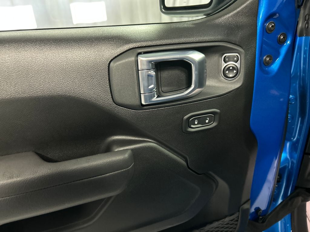 2026 Jeep Wrangler 4-Door Willys - Photo 12