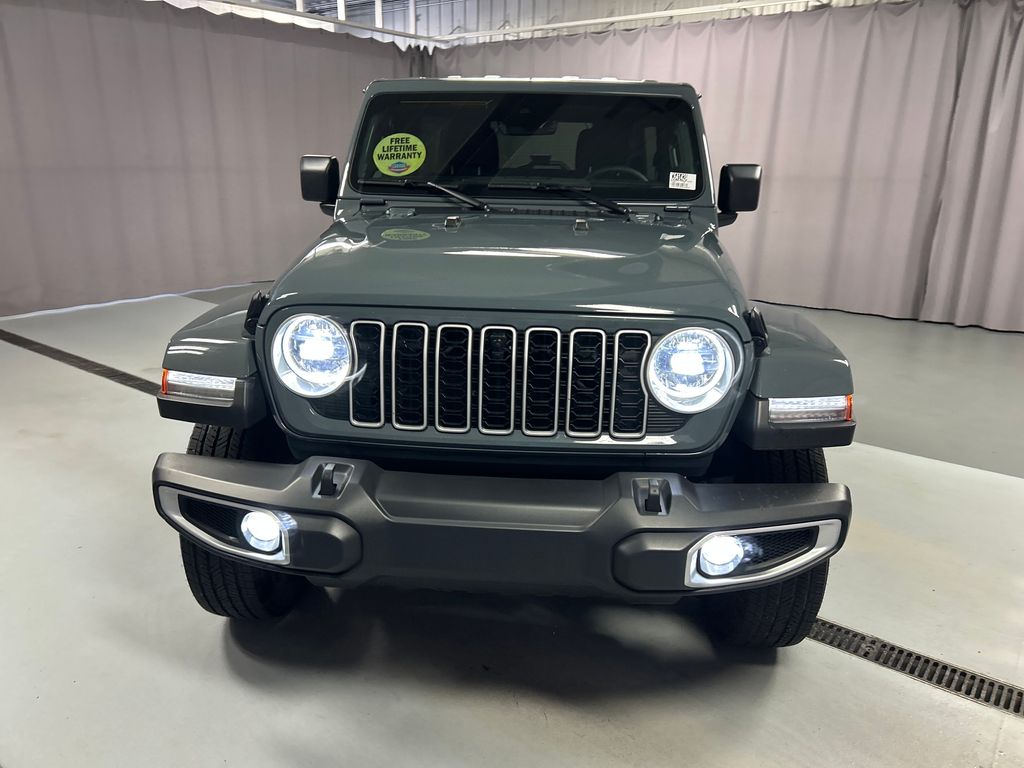 2024 Jeep Wrangler Sahara photo 2
