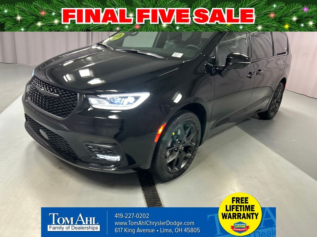 New 2026 Chrysler Pacifica SELECT AWD Passenger Van