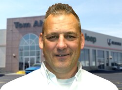 Tom Ahl Chrysler Dodge Jeep Ram Fiat Staff Lima Dealership