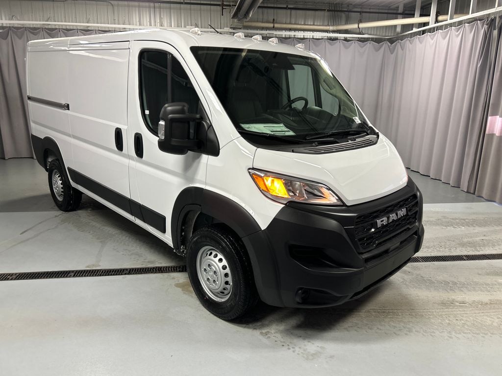 New 2026 Ram ProMaster PROMASTER 2500 TRADESMAN CARGO VAN LOW ROOF 136' W Cargo Van