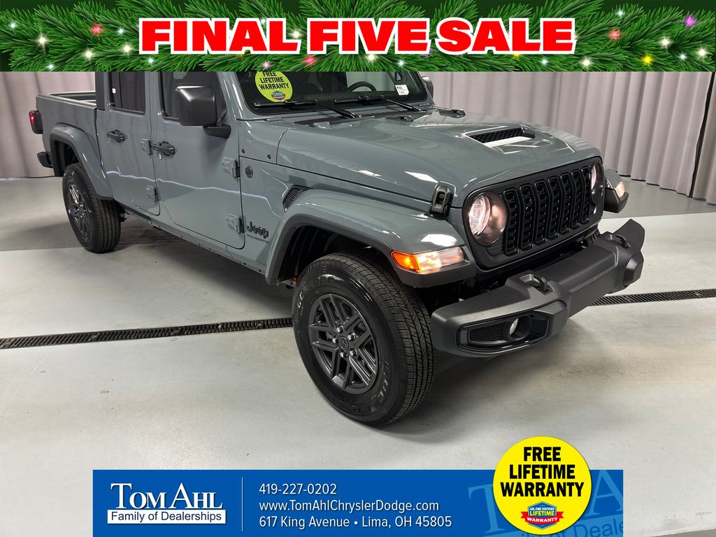 2025 Jeep Gladiator Sport S's photo