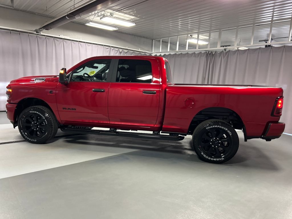 New 2026 Ram 2500 BIG HORN CREW CAB 4X4 6'4 BOX Pickup