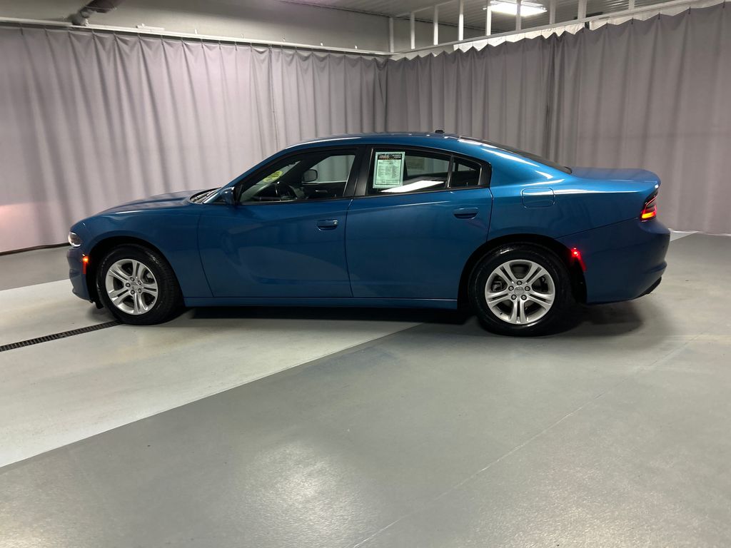 2022 Dodge Charger SXT photo 4