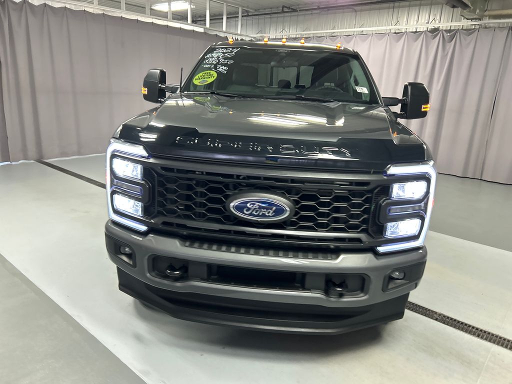 2024 Ford F-250 XL photo 2