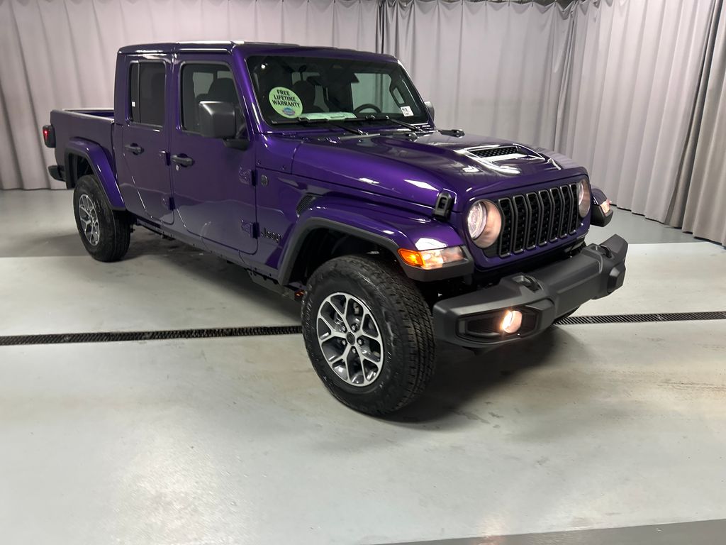 2026 Jeep Gladiator Sport S's photo