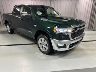 2026 Ram 1500 BIG HORN CREW CAB 4X4 5'7 BOX Pickup C23189