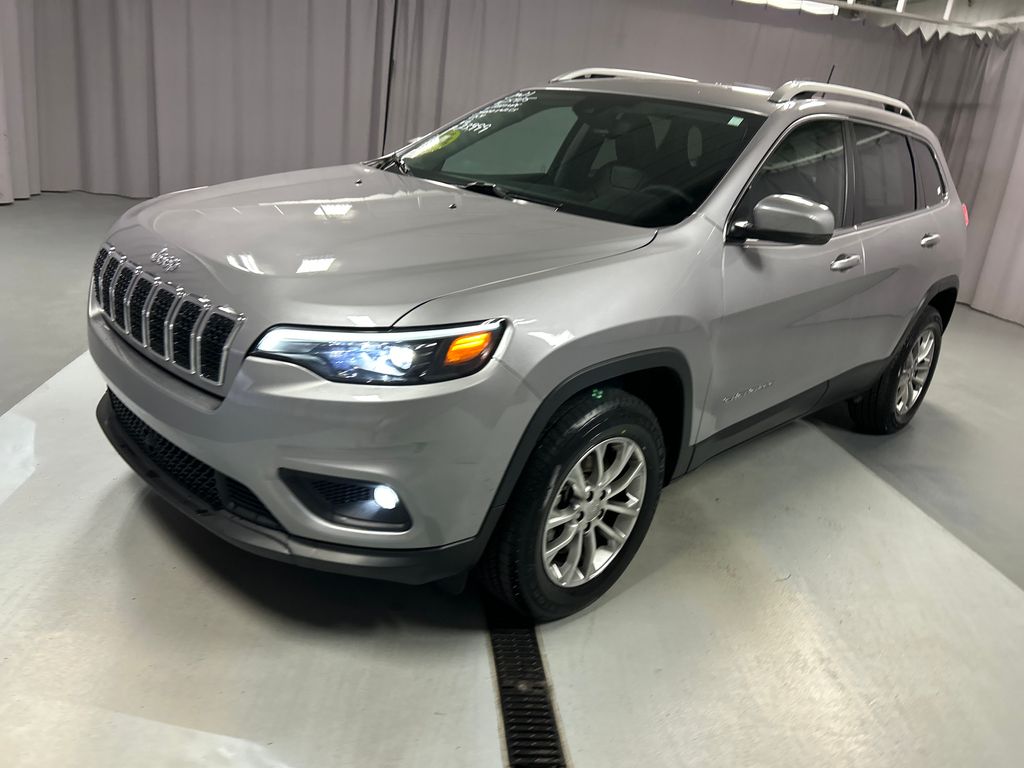 2021 Jeep Cherokee Latitude Lux photo 3