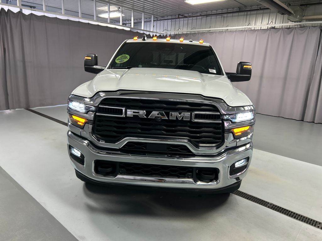 2025 Ram 2500 Tradesman photo 2