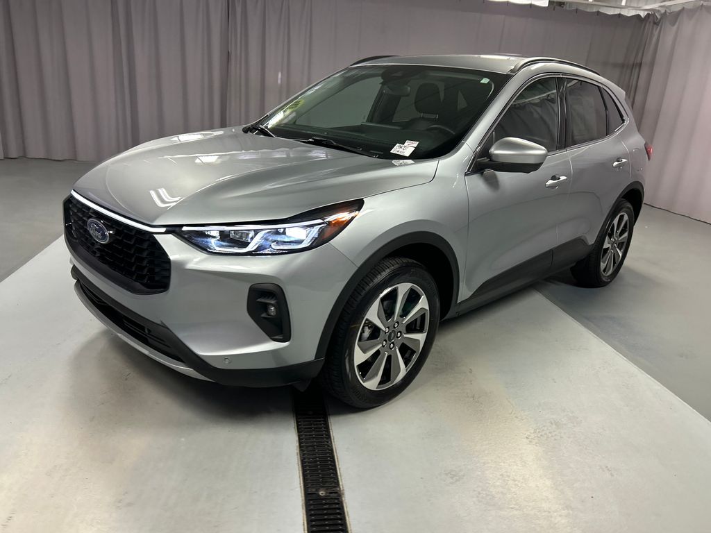 2024 Ford Escape Platinum photo 3