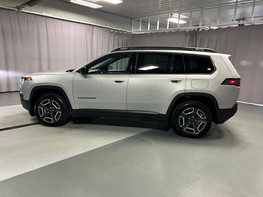 New 2026 Jeep Cherokee LAREDO 4X4 Sport Utility