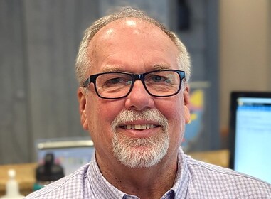 Staff member Steve Bales from ID_090ed5d0039b