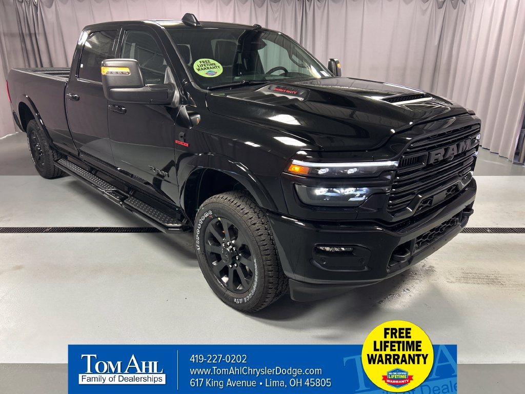 2027 Ram 2500 LARAMIE CREW CAB 4X4 8' BOX Pickup C24083