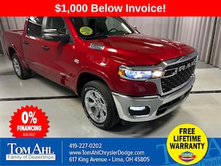 2026 Ram 1500 BIG HORN CREW CAB 4X4 5'7 BOX Pickup C23157