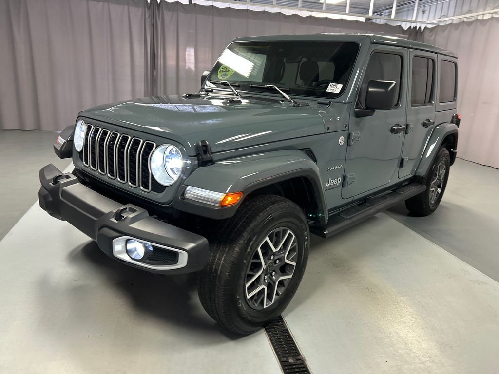 2024 Jeep Wrangler Sahara photo 3