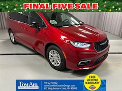 2026 Chrysler Pacifica SELECT Passenger Van