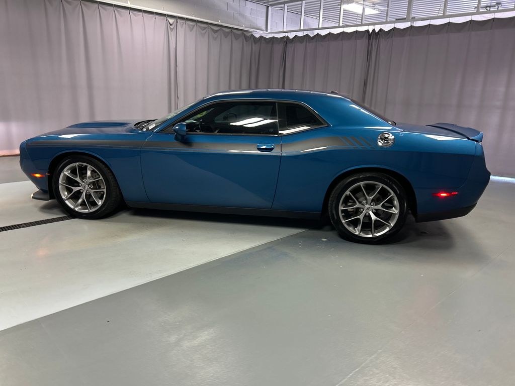2022 Dodge Challenger GT photo 4