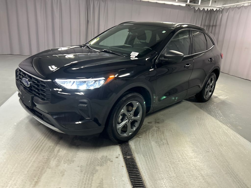 Used 2025 Ford Escape ST-Line SUV