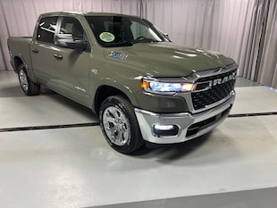 2026 Ram 1500 BIG HORN CREW CAB 4X4 5'7 BOX Pickup C23180