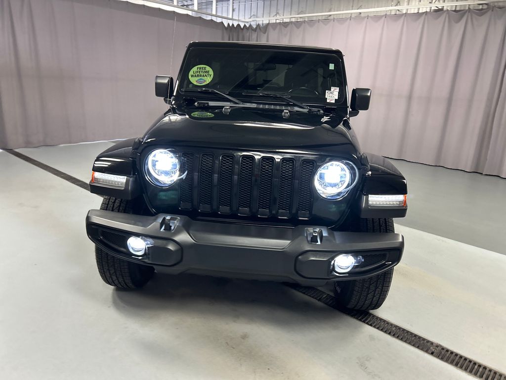 2021 Jeep Wrangler Unlimited Sahara photo 2